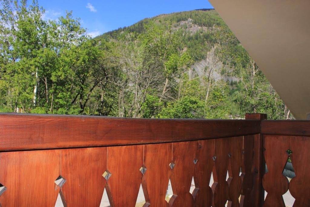 Shatush Hotel كورمايور الغرفة الصورة